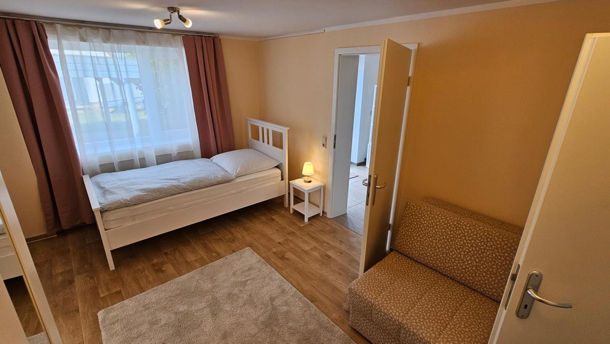 Sehr Schoenes Und Grosses Haus In Dresden - Partys Und Andere Feierlichkeiten Sind Wegen Eventueller Laermbelaestigung Nicht Gestattet Exterior photo